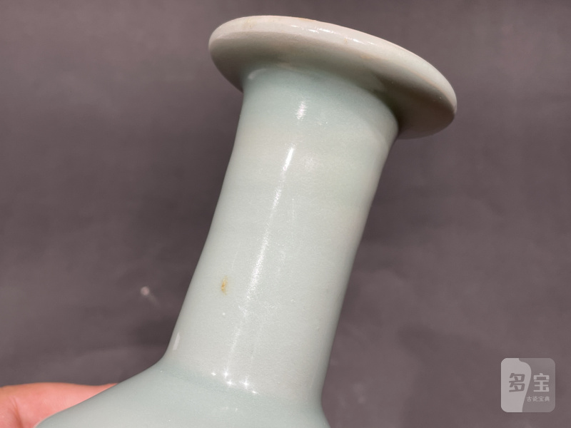 明 龙泉窑粉青釉纸槌瓶 - 图6
